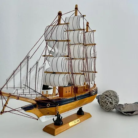 Apartamento Cozy And Sunny Over The Rooftops